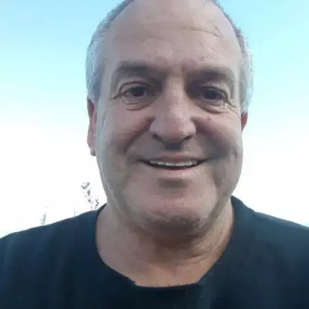 שוקי, 65Beer Yakov 