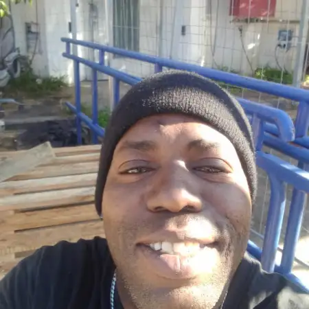 Mozes, 45Yavne 