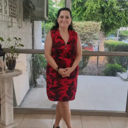 חנה, 67Holon 