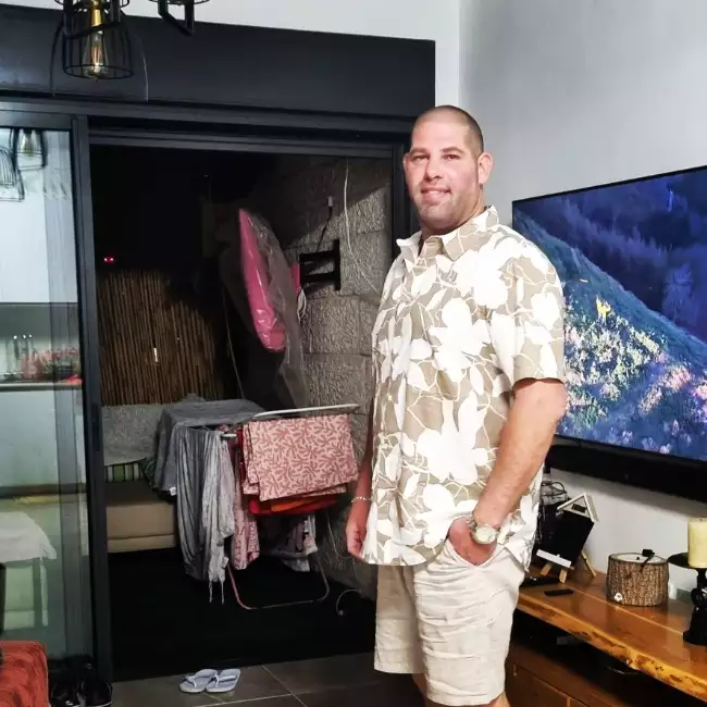 ניא, 42, Shoham - 2Date