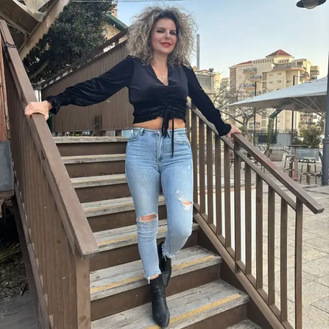 רויטל, 53